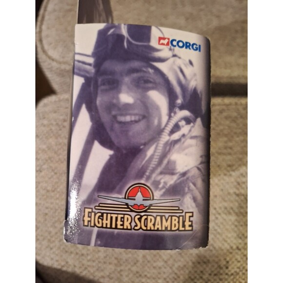 CORGI SHOWCASE COLLECTION FIGHTER SCRAMBLE P-38 LIGHTNING PACIFIC "LITTLE EVA" - Picture 9 of 11